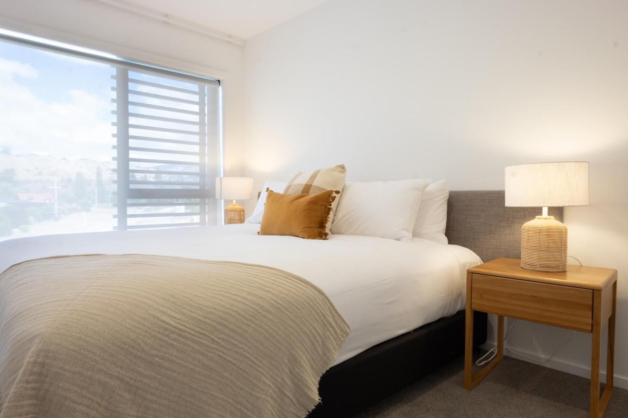 Alpine Junction Townhouse Apartments, Lodge & Hotel วานากา ภายนอก รูปภาพ