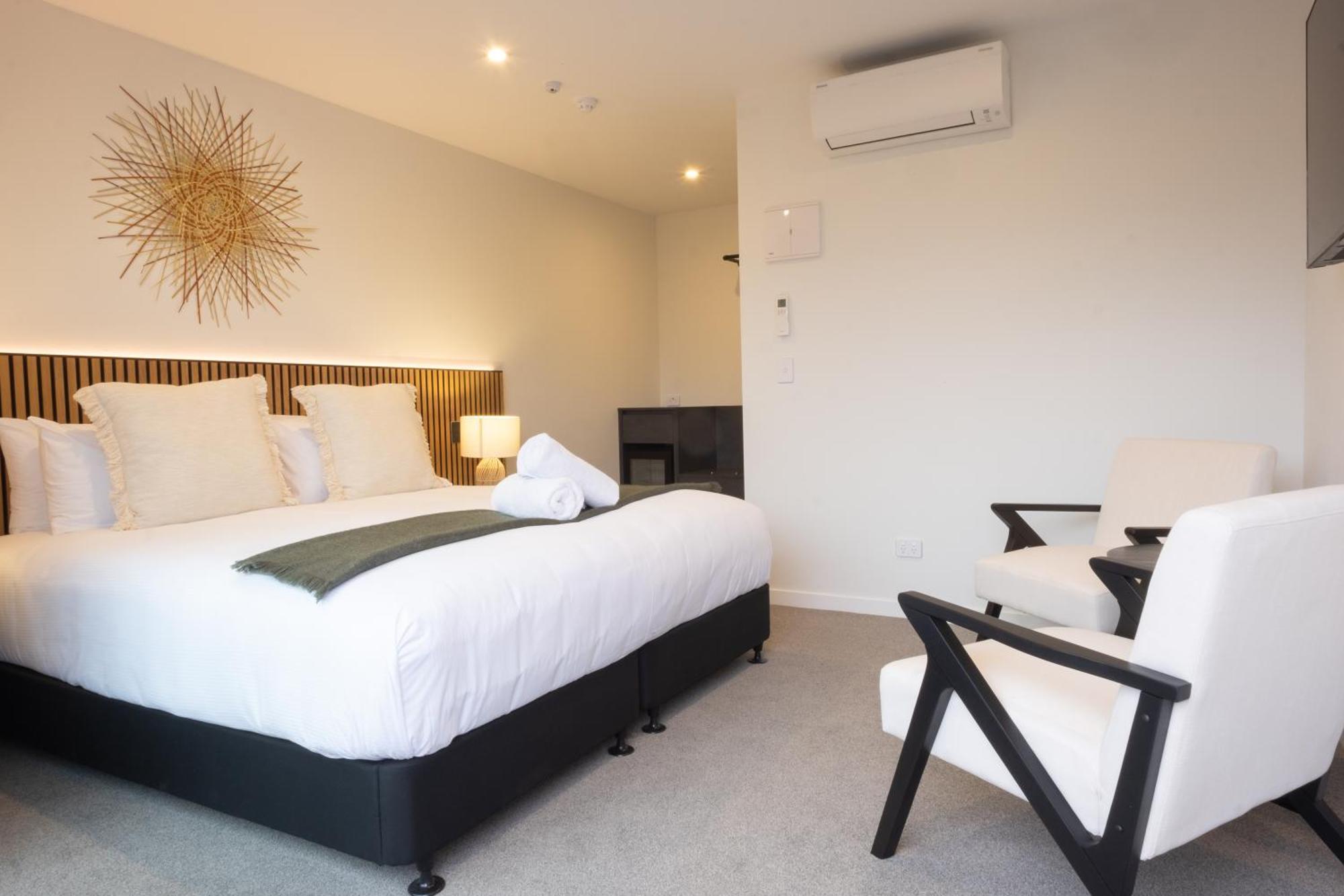 Alpine Junction Townhouse Apartments, Lodge & Hotel วานากา ภายนอก รูปภาพ