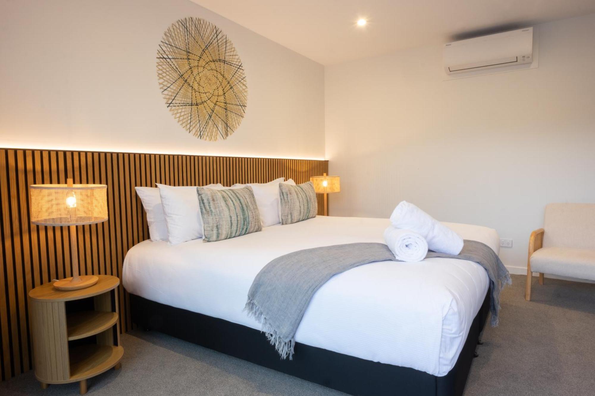 Alpine Junction Townhouse Apartments, Lodge & Hotel วานากา ภายนอก รูปภาพ