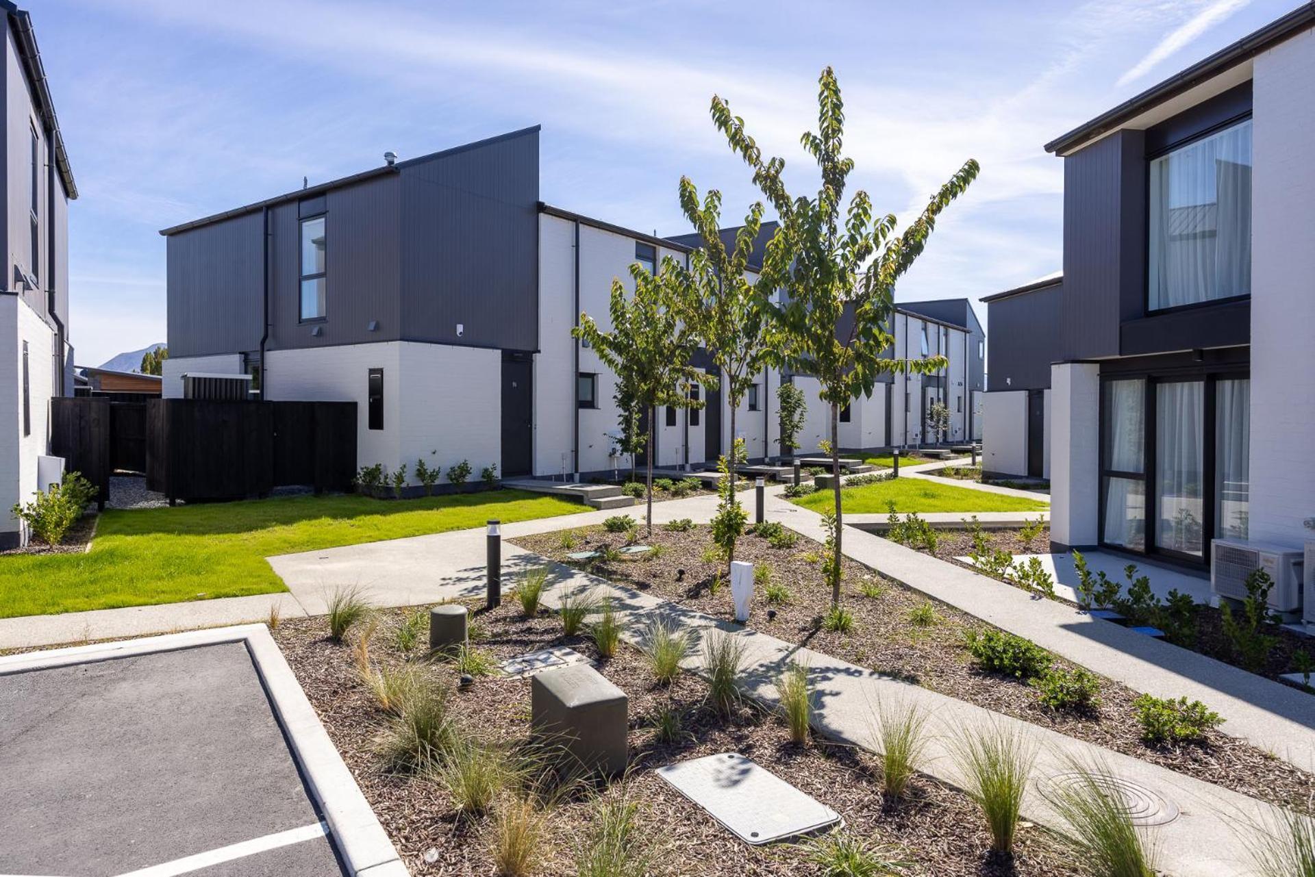 Alpine Junction Townhouse Apartments, Lodge & Hotel วานากา ภายนอก รูปภาพ